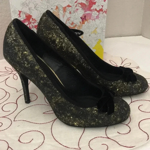 Chinese Laundry Fall For Glitter Gold Shoes - Picture 3 of 7